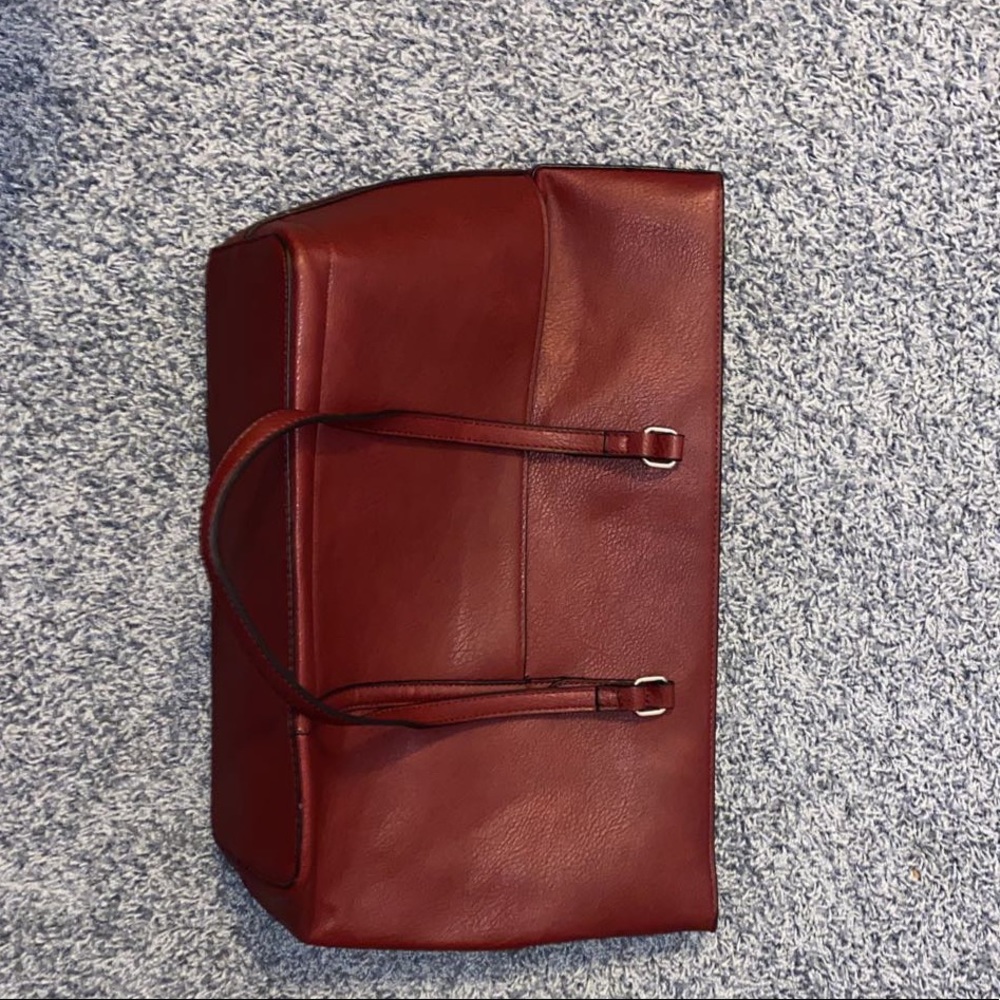 Red seven days purse